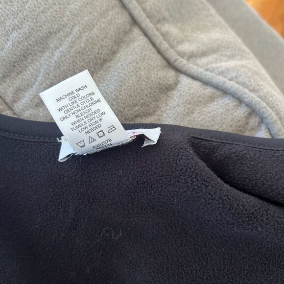 D&Co Burgundy & Black Plaid Open Front Poncho Cape XL/1X - Picture 5 of 9